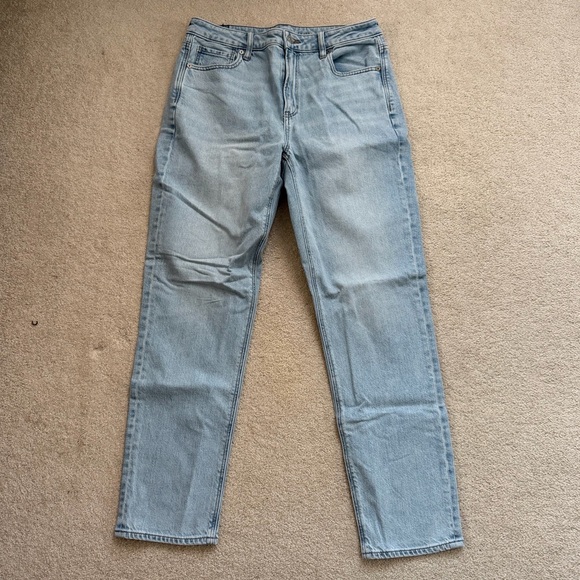 American Eagle Outfitters Denim - American Eagle Mom Jean NWOT